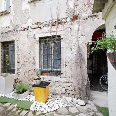 Old Town Spider Apartamento