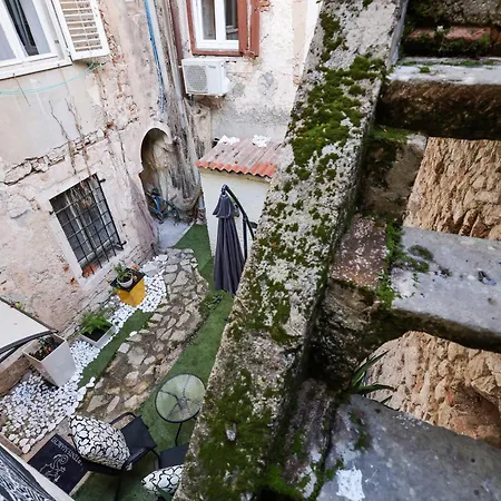 Old Town Spider Apartamento